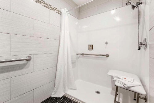 Comfort Inn & Suites Redwood Country image 26
